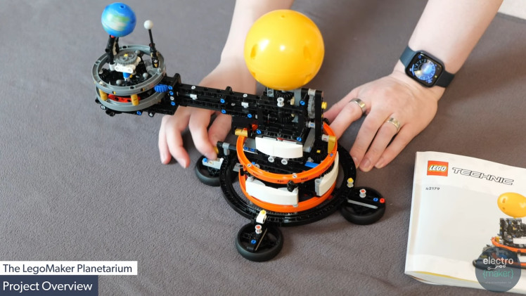 Voice activated Lego Planetarium