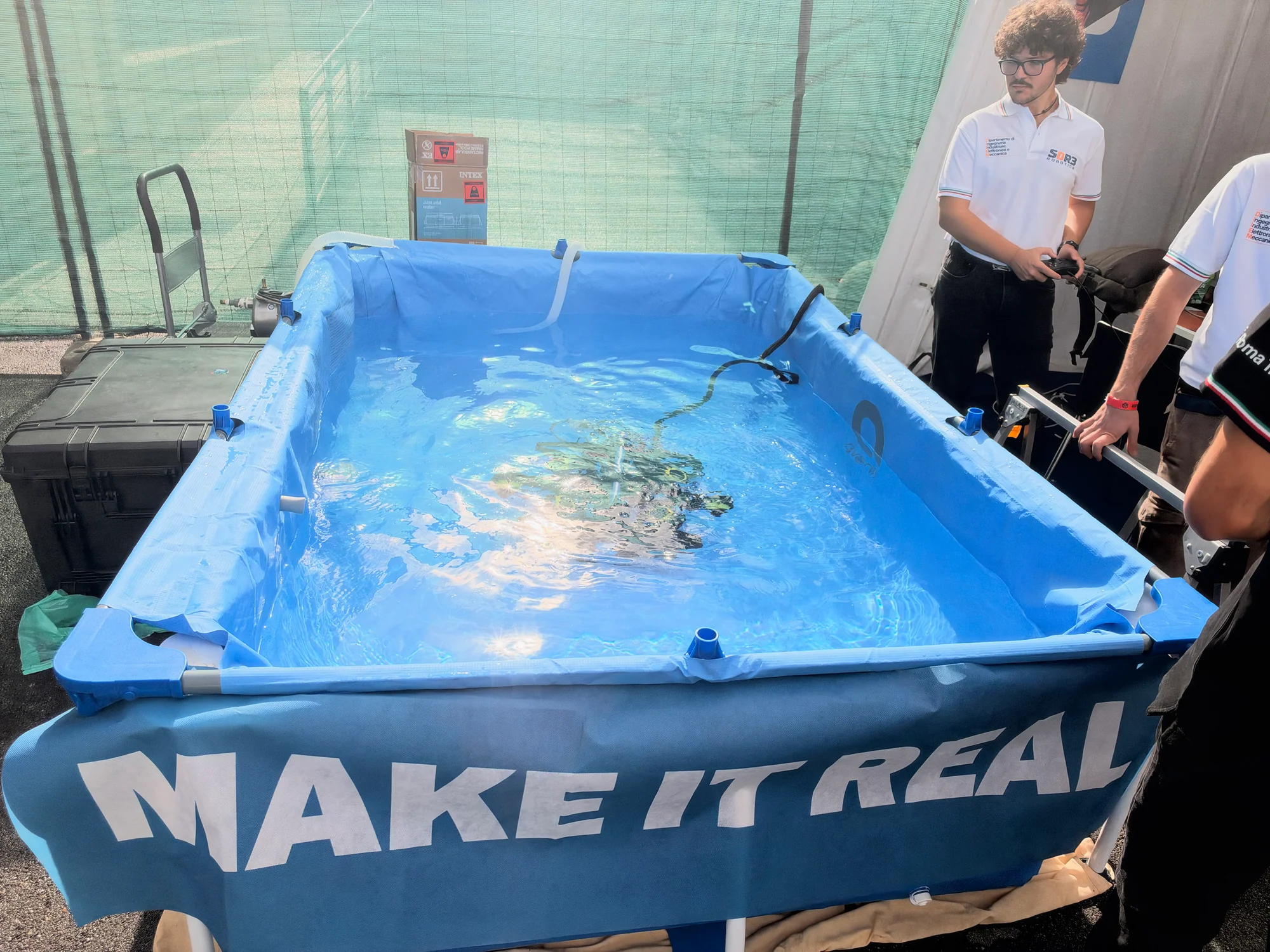 Demonstration tank for the Roma Tre underwater robotics exhibit