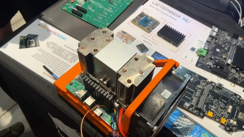 DFRobot booth at Maker Faire Shenzhen 2025