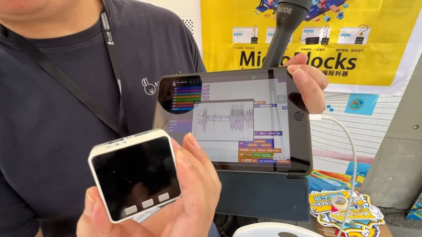 MicroBlocks wireless iPad programming demo