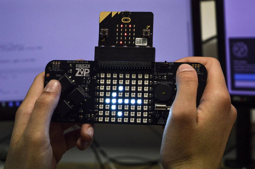 microbit gaming device
