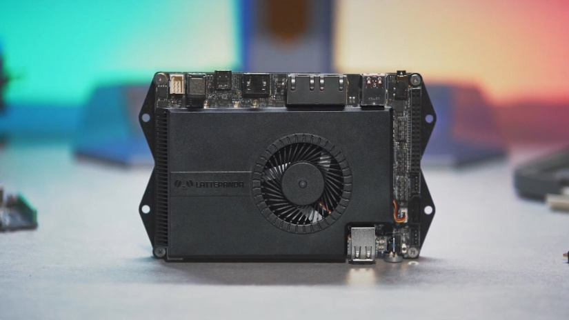 LattePanda Sigma - front shot