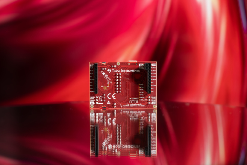 Texas Instruments LP-MSPM0C1104 LaunchPad Landscape (Back).jpg
