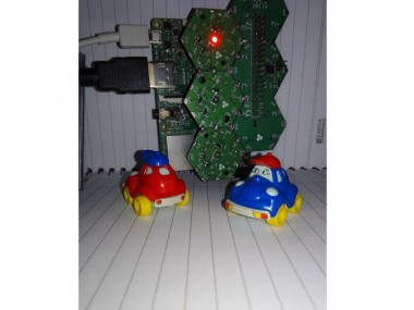 Raspberry Pi Traffic Lights Using Hexabitz Modules