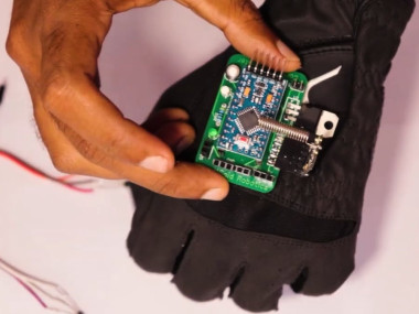 Making A Gesture Controller Glove Using Hall Effect Sensor