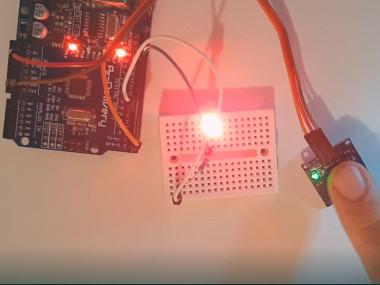 Arduino Dimmable Led On-off With A Capacitive Touch Button