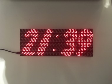 7 Segment Display Array Clock